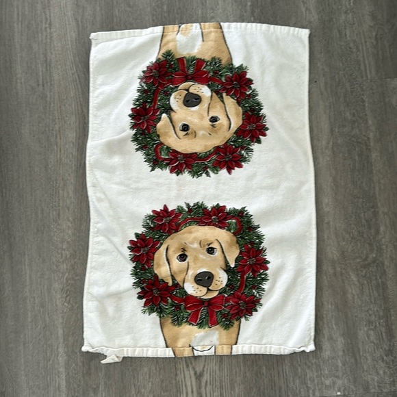 Golden Retriever Christmas Wreath Tea Kitchen Towel - Picture 1 of 5